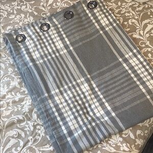 UGG | Plaid Flannel Curtain Set